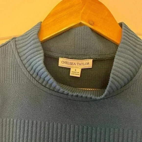 CHELSEA TAYLOR Mock Neck Teal Knit Dress size 6 - Picture 3 of 7